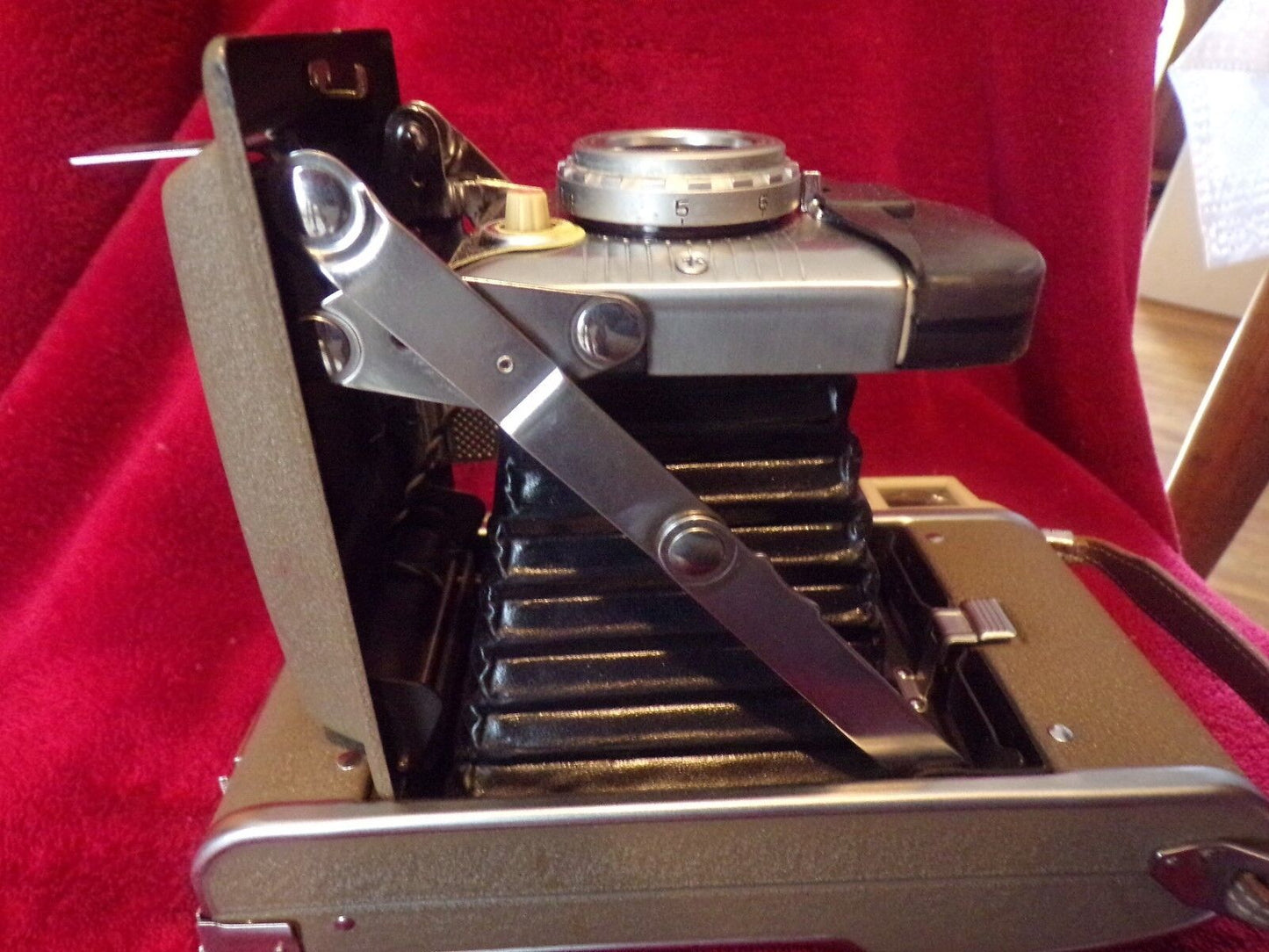Polaroid Land Camera-Model 80