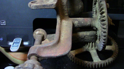 Hand Powered (Cast Steel) Fan Belt Rotator