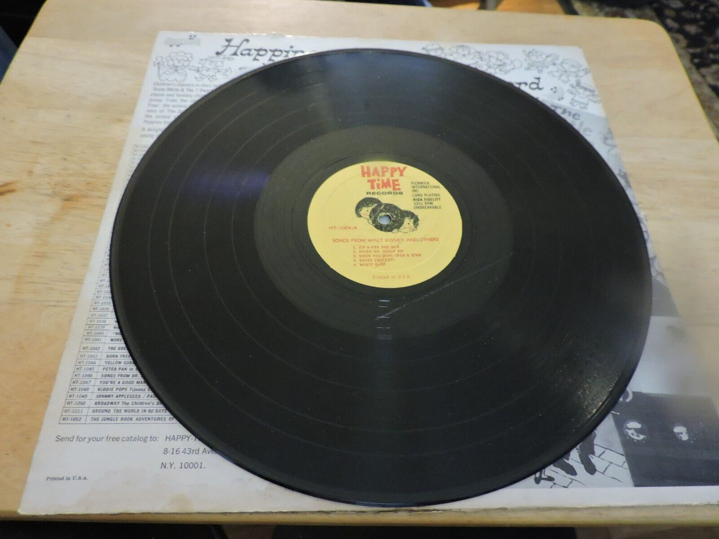 HAPPY TIME RECORDS: SONGS FROM WALT DISNEY AND OTHERS