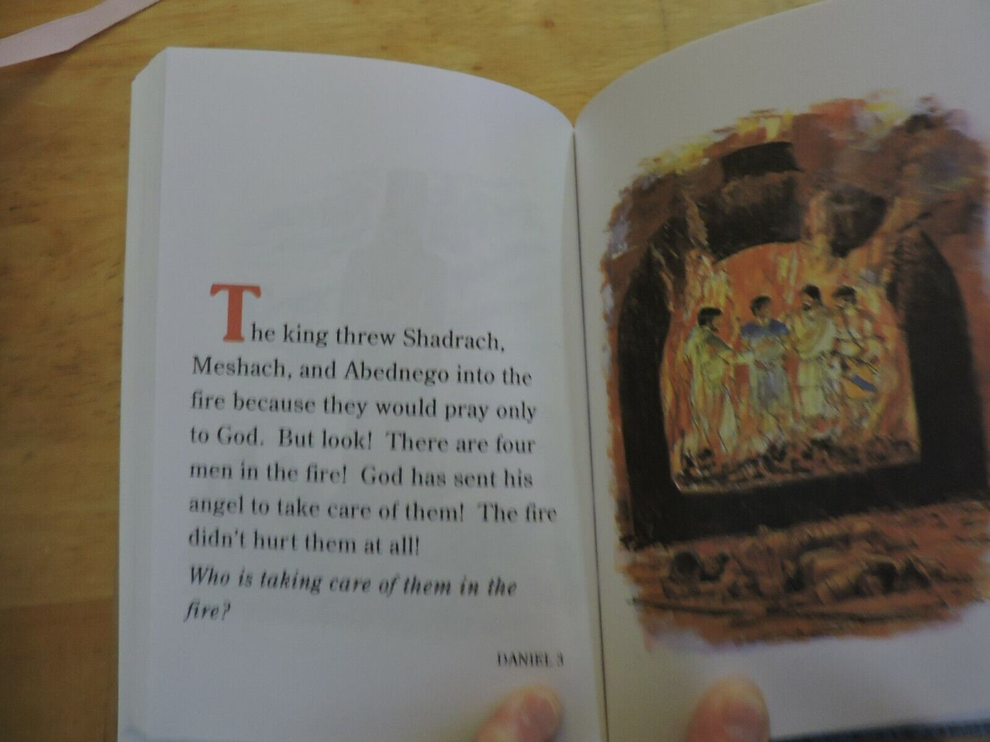 MY  FIRST BIBLE IN PICTURES BY KENNETH N. TAYLOR 1989