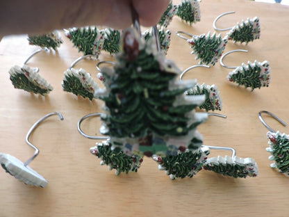 CHRISTMAS TREE SHOWER CURTAIN HOLDERS (23 CERAMIC)