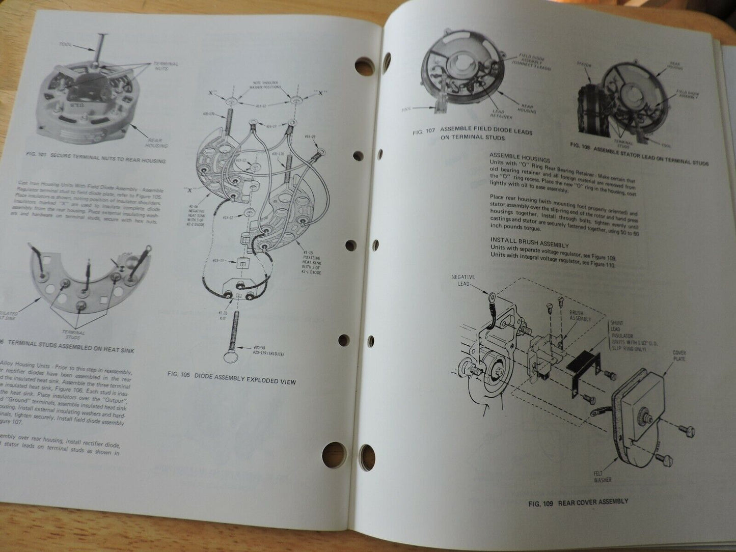 ELECTRONIC ALTERNATOR SYSTEMS SERVICE MANUAL  1971 SA SERIES