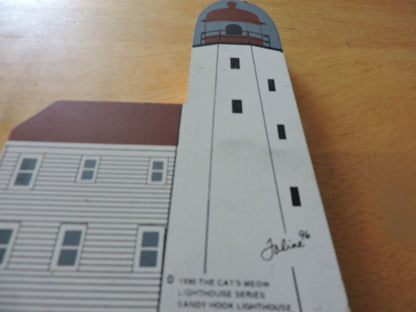 1990 THE CAT'S MEOW LIGHTHOUSE SERIES :"SANDY HOOK LIGHTHOUSE" 4.75X6.5X.75 INCH