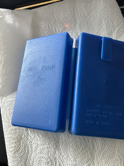 POCKET AIR PUMP  USES "D" BATTERIES (FOR PARTS ONLY)