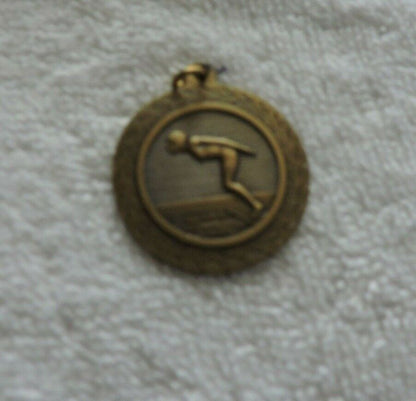 SWIMMING/DIVING  MEDAL  GOLD COLORED, 1.25 INCH ROUND