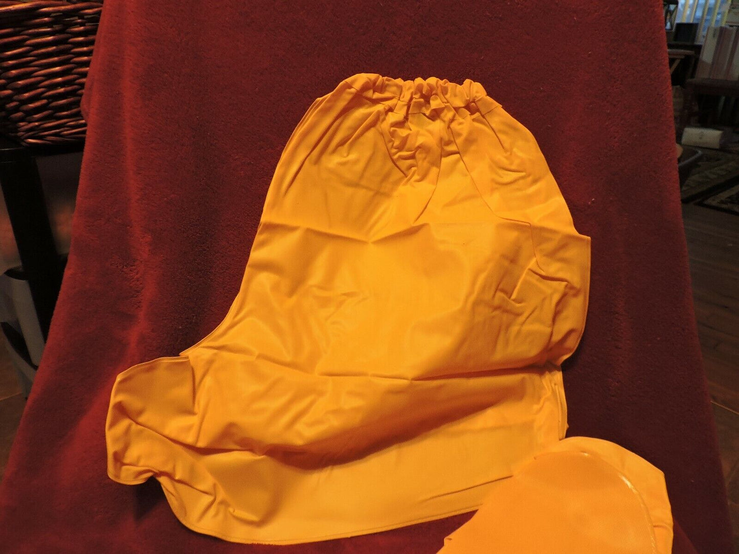 SHOE/BOOT PROTECTOR-- STYLE NO.  2550YP--SIZE LARGE