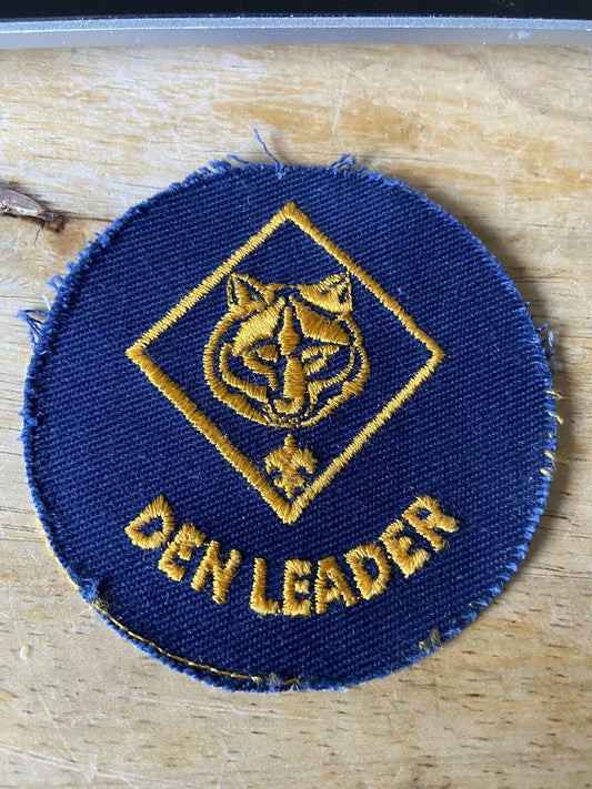 BSA: Vintage Den Leader Uniform Patch