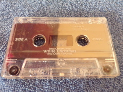 Bling Crosby Sings White Christmas and Other Favorites - Cassette Tape