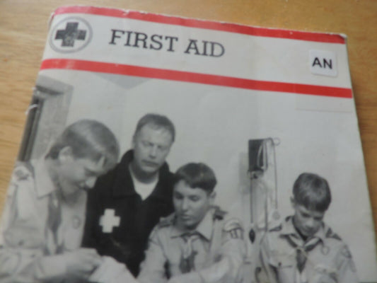 MERIT BADGE: FIRST AID--BOY SCOUTS OF AMERICA--2005 PRINTING