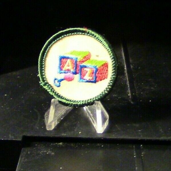 Official Girl Scouts: Girl Scout A/Z Merit Badge Patch