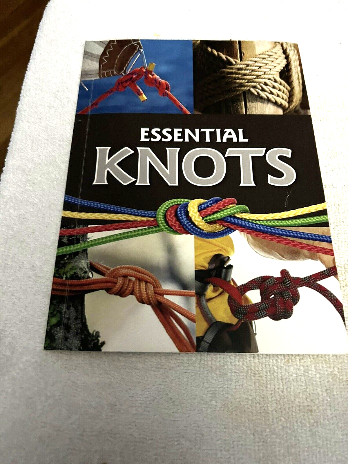 ESSENTIAL KNOTS 2017 BY:  GEOFFREY BUDWORTH & RICHARD HOPKINS