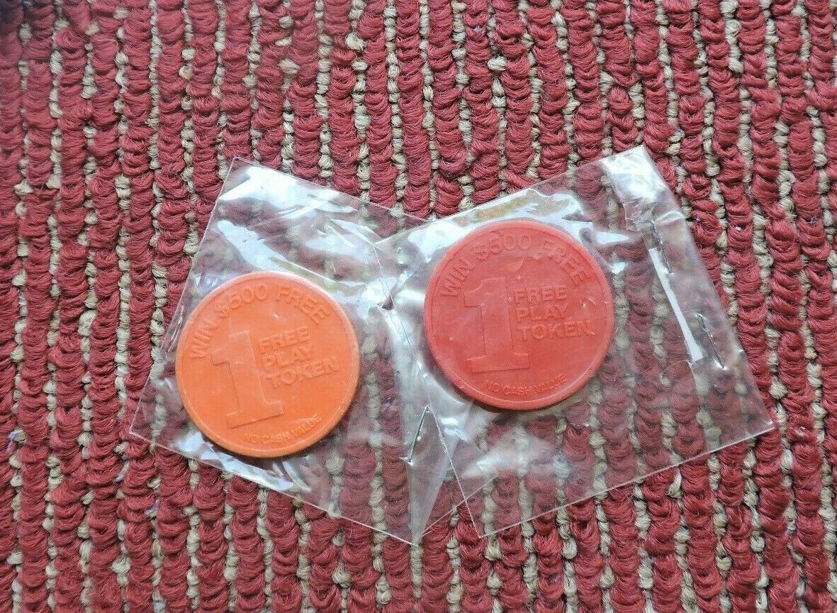 2 Vintage WESTWARD HO Las Vegas CASINO CHIP Plastic Tokens