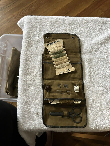 VINTAGE BOY SCOUT SEWING KIT
