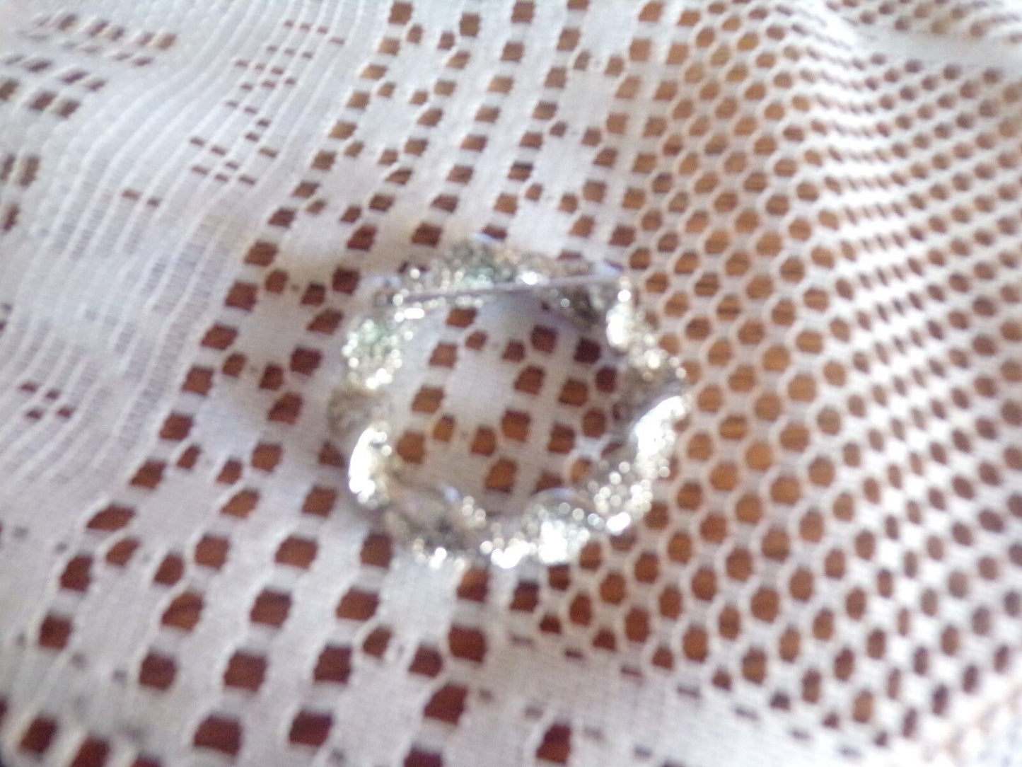 Christmas Wreath Brooch-Silver Colored/Beautiful
