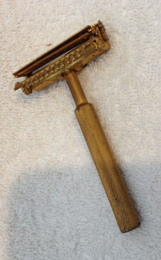 WWII Era Antique Valet Auto Strop Safety Razor with Original Cardboard Case