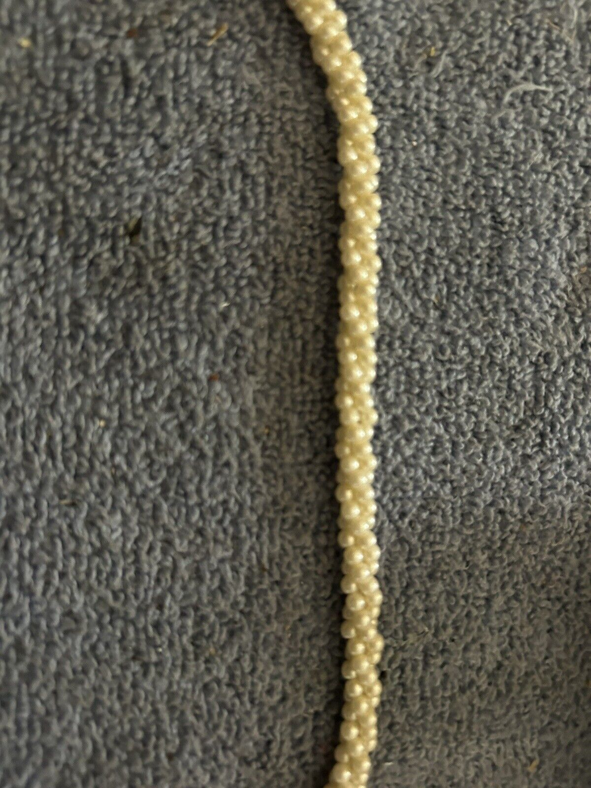 18 INCH (end to end) SMALL WHITE BEADS NECKLACE