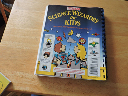 Science Wizardry for Kids by Phyllis S. Williams and Margaret Kenda (1992, Trade