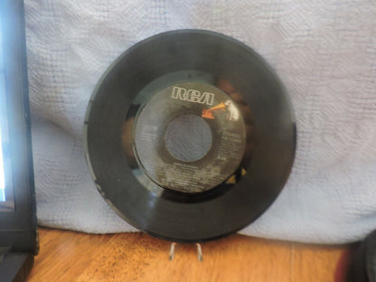 RCA Vinyl Record 45 RPM; Hooked on Classics, Louis Clark Conductor