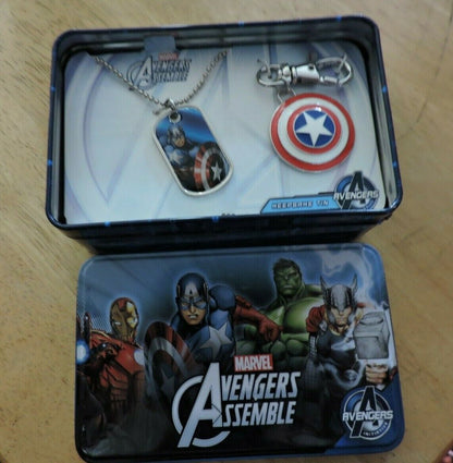MARVEL AVENGERS ASSEMBLE NECKLACE AND ZIPPER PULL IN COLLECTOR CASE