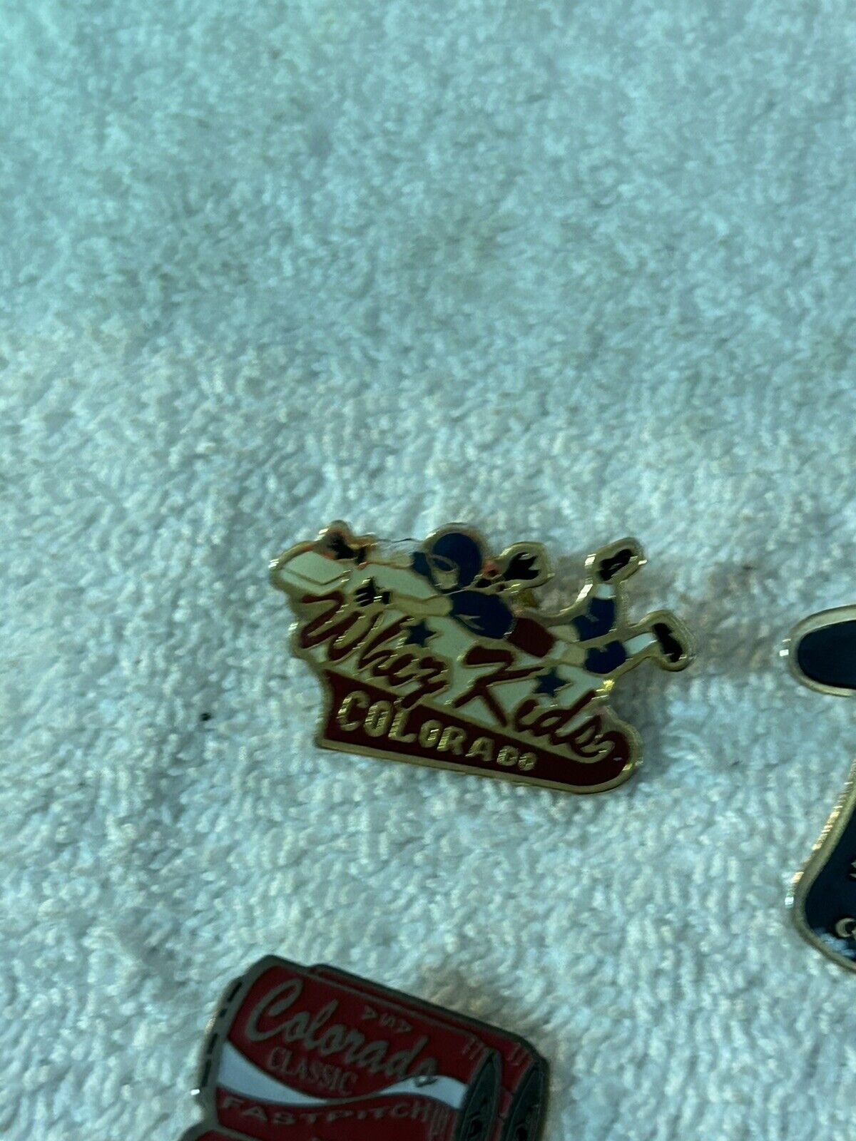 COLORADO SOFTBALL PINS-- 4--WIZ KIDS/MOUNTAIN MAGIC/EXPOS/CLASSIC FASTPITCH