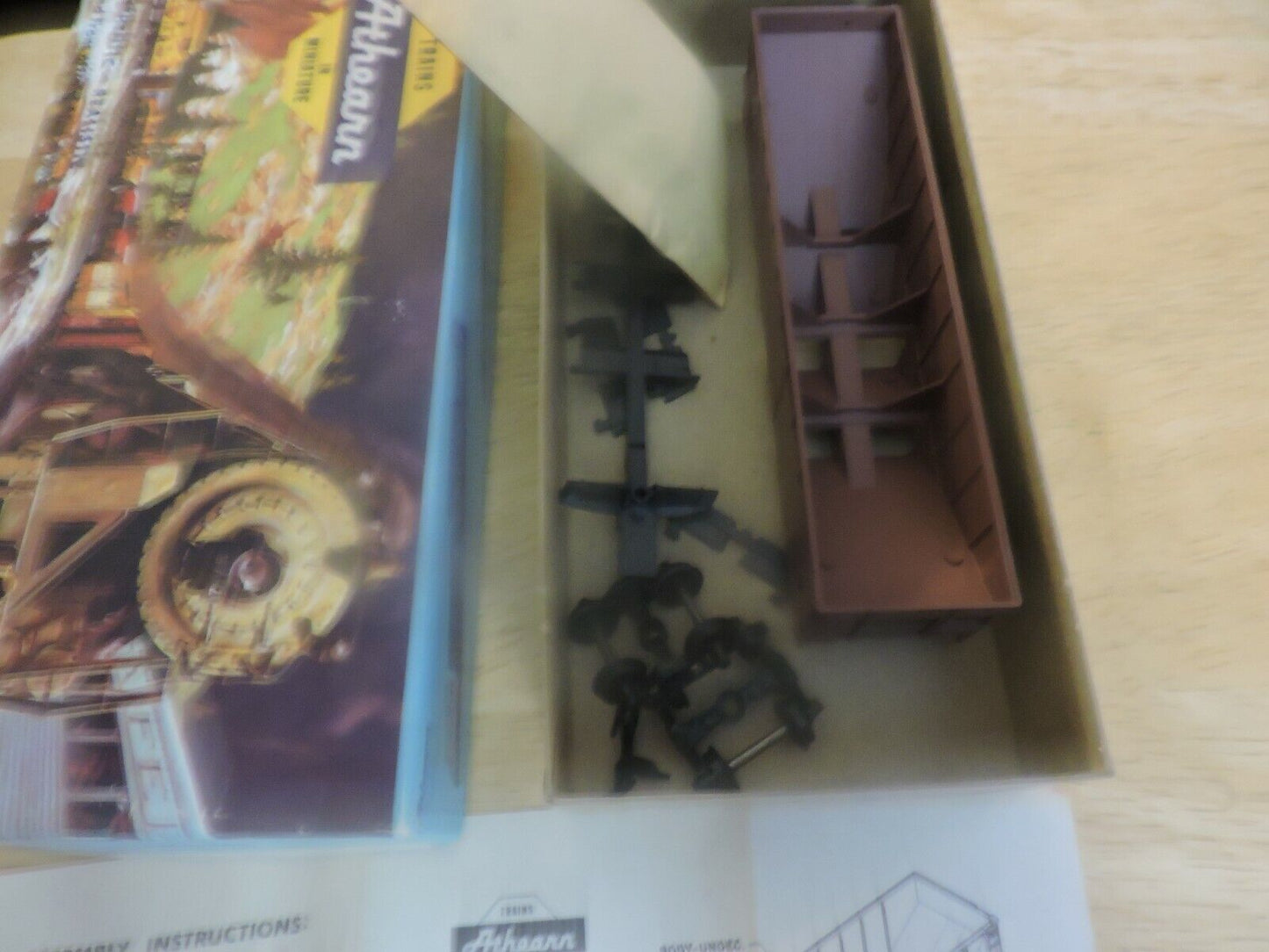 ATHEARN TRAINS IN MINIATURE SANTE FE CHOPPER CAR
