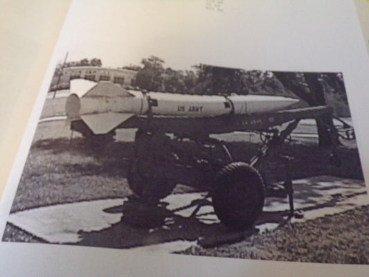 Vintage (1999) U.S. Army Field Artillery School - Weapons Training Handbook