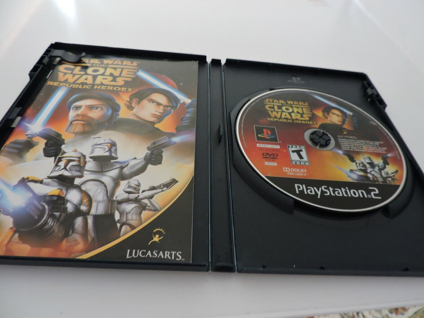 PLAYSTATION 2 GAME  STARS WARS CLONE WARS REPULIC HEROES (T RATED)