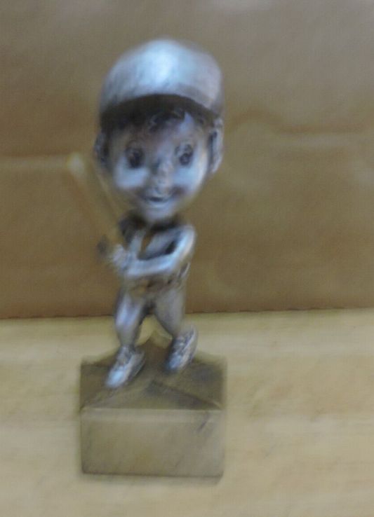 BOBBLE HEAD BASEBALL TROPHY ( GIRL) READY FOR NEW NAME PLATE