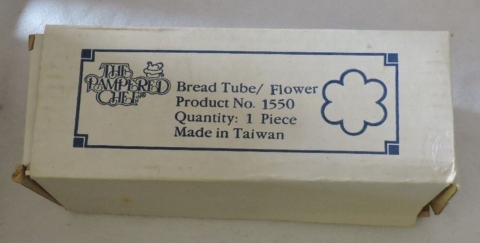 The Pampered Chef Flower Bread Tube