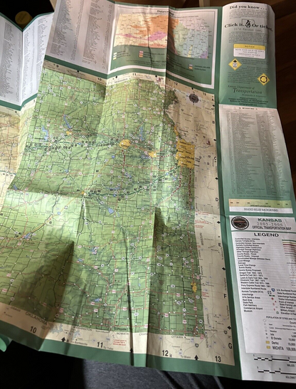 2005-2006 OFFICIAL STATE TRANSPORTATION MAP KANSAS-AS BIG AS YOU THINK