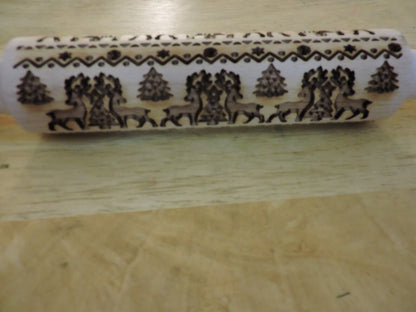 WOODEN EMBOSSED ROLLING PIN (14X1.5 INCHES) REINDEER/TREE DESIGN