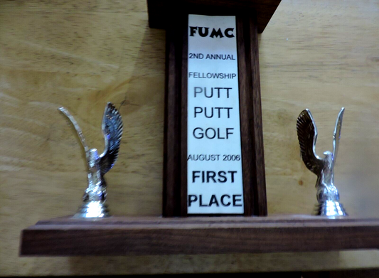 VINTAGE  GOLF WOODEN TROPHY     11 1x10x3  INCHES--FUMC PUTT PUTT GOLF 1ST PLACE