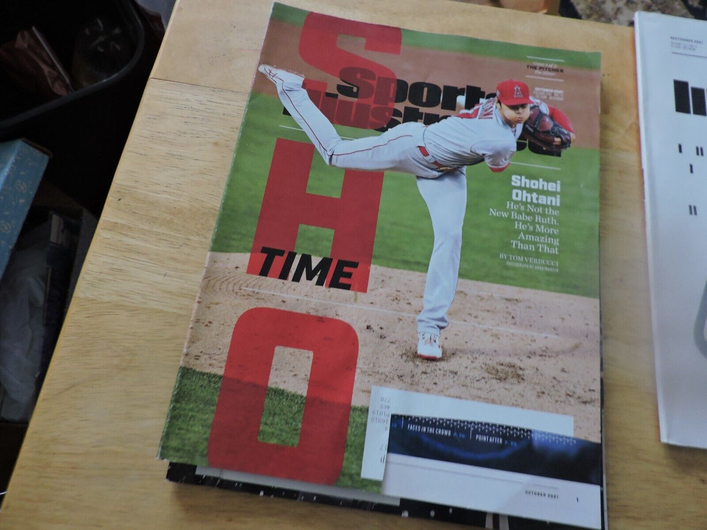 SPORTS ILLUSTRATED LOT OF 3-- 2020/2021