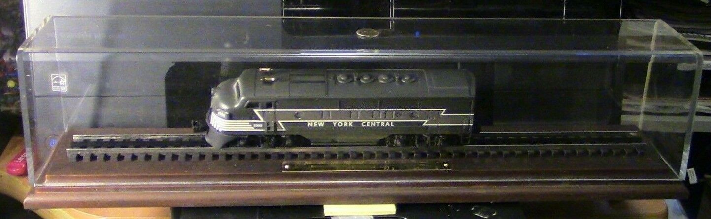 Hallmark Presents 20 Century Series (Licensed by Lionel) 2333 New York Central