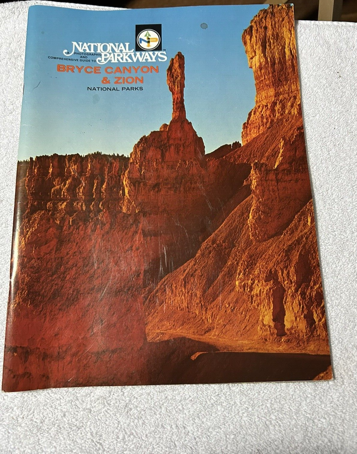 NATIONAL PARKWAYS BRYCE CANYON & ZION NATIONAL PARKS