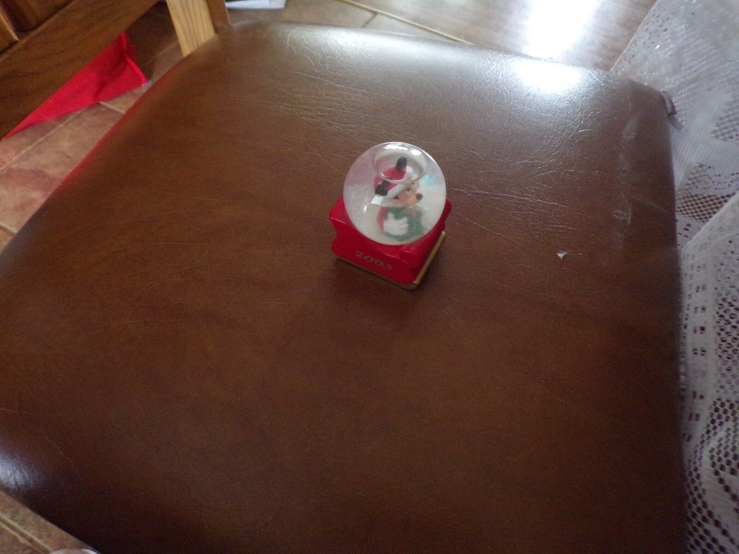 Vintage Mickey Mouse Mini-Snowglobe
