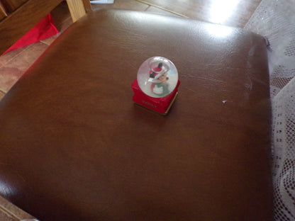 Vintage Mickey Mouse Mini-Snowglobe