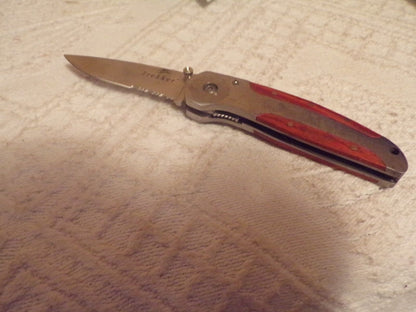 Trekker Single-Blade Pocket Knife (Locking Blade)