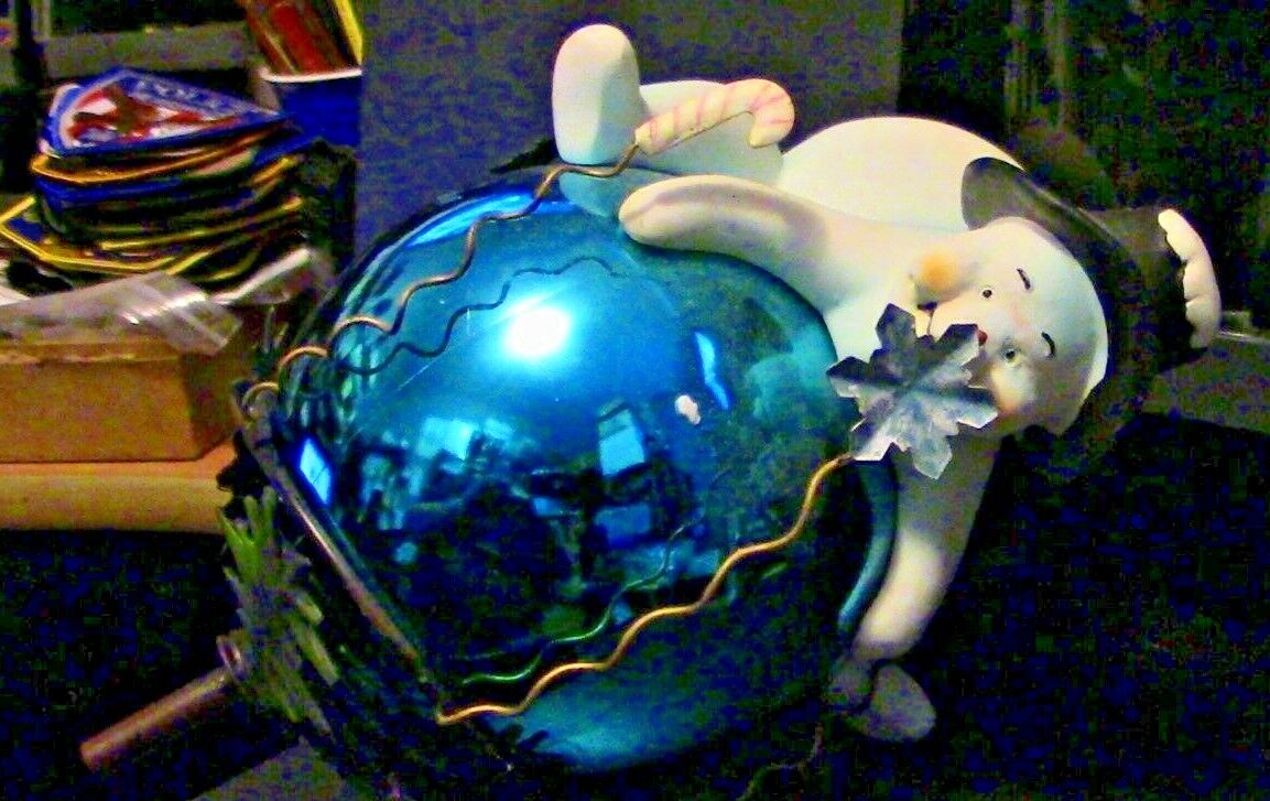 Snowman on a Ball Ornament/Pole Sitter