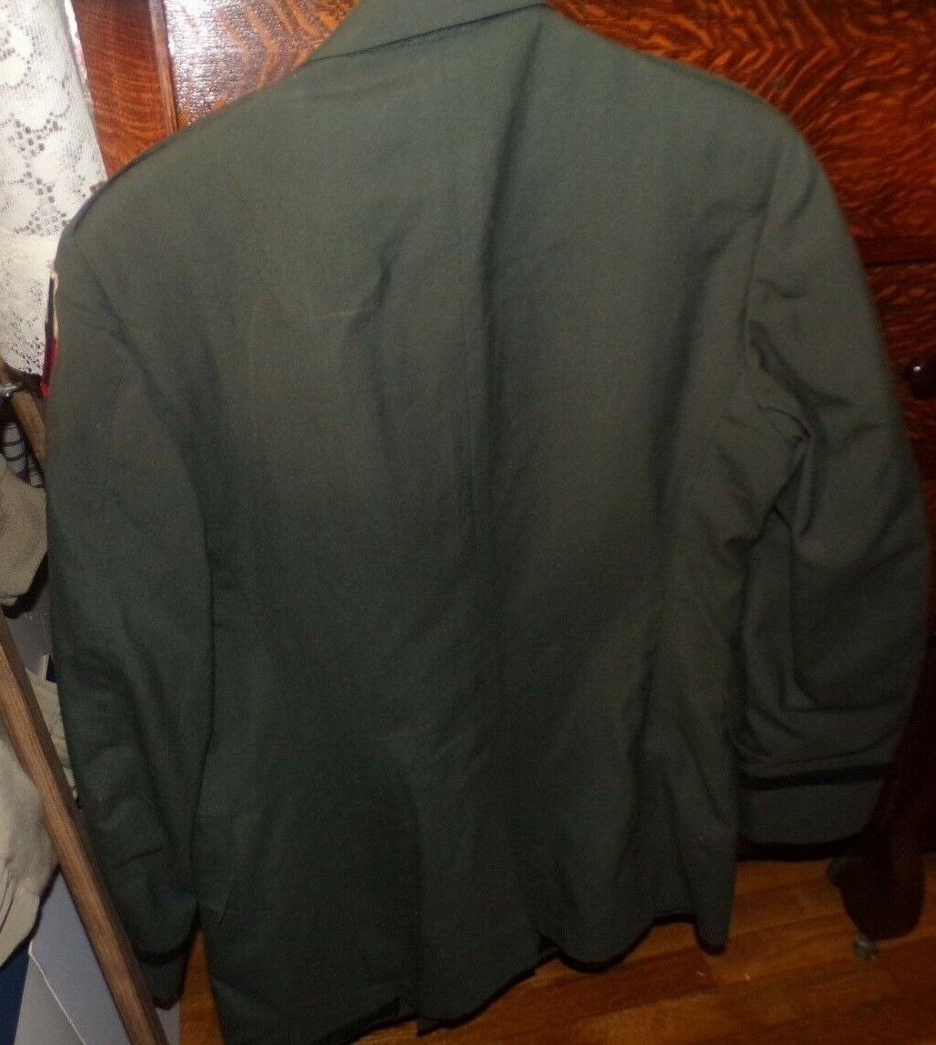 United States Army Dress Jacket (Green, Size 38L) with 1st Army Division Patch
