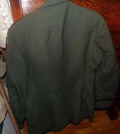 United States Army Dress Jacket (Green, Size 38L) with 1st Army Division Patch