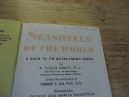 Sea Shells Of The World, A Golden Nature Guide, 1962 Trade Paperback