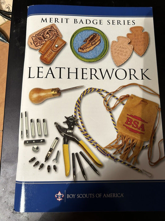 BSA-Vintage Merit Badge Series "Leatherwork" Current Printing