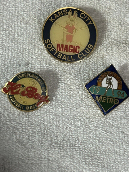 SOFTBALL PIN: (3) KANSAS CITY MAGIC & KC METRO,  INDEPENDENCE HI BOY