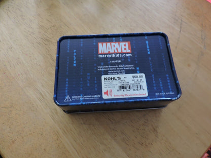 MARVEL AVENGERS ASSEMBLE NECKLACE AND ZIPPER PULL IN COLLECTOR CASE