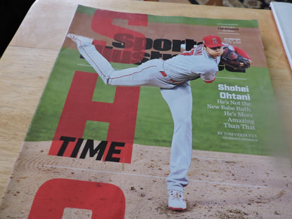SPORTS ILLUSTRATED LOT OF 3-- 2020/2021
