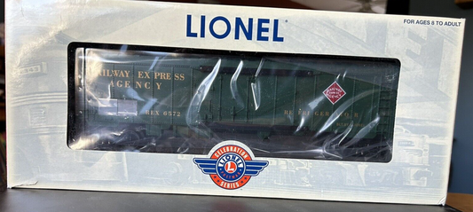 LIONEL TRAINS OF THE POSTWAR 2004: RAILWAY EXPRESS AGENCYREEFER #6-19567