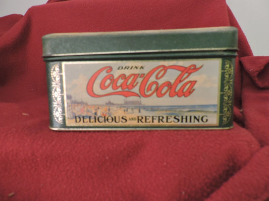 1993 COCA-COLA COKE GREEN GIRL ON THE BEACH METAL TIN 6.25" x 4.5"