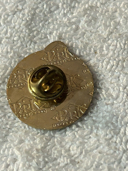 SOFTBALL PIN:  UTAH OUTLAWS ( APPROXIMATELY 1 INCH ROUND)