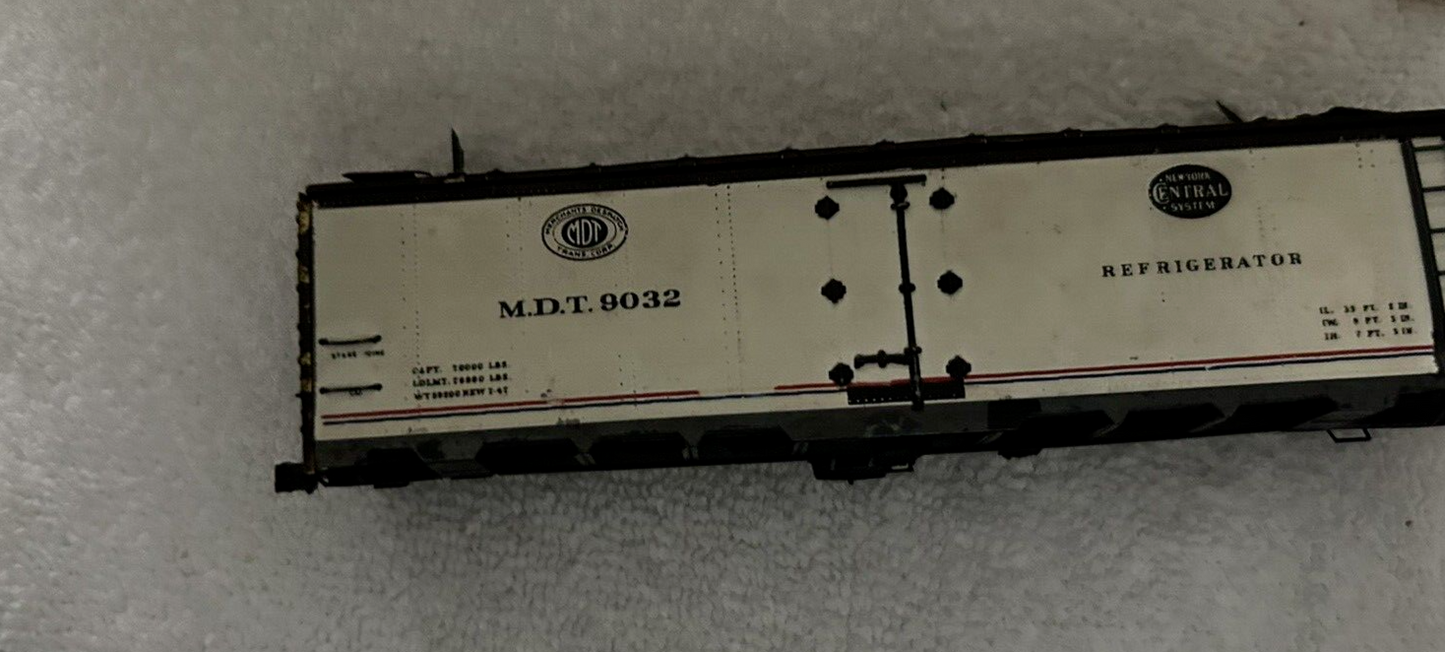 SILVER STREAK DELUXE KIT: 8000 GAL. SINGLE DOME TANK CAR--NO WHEELS